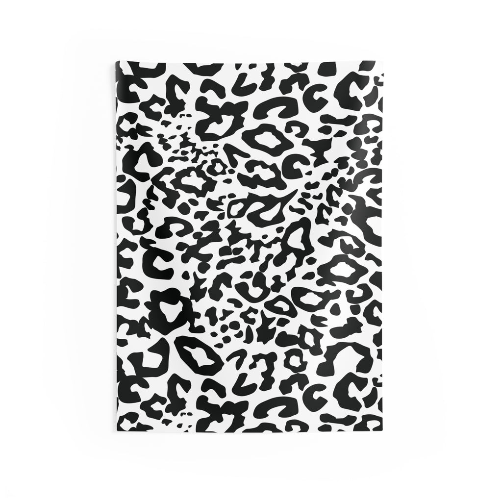 Leopard Print Indoor Wall Tapestry — Black & White Animal Pattern Décor