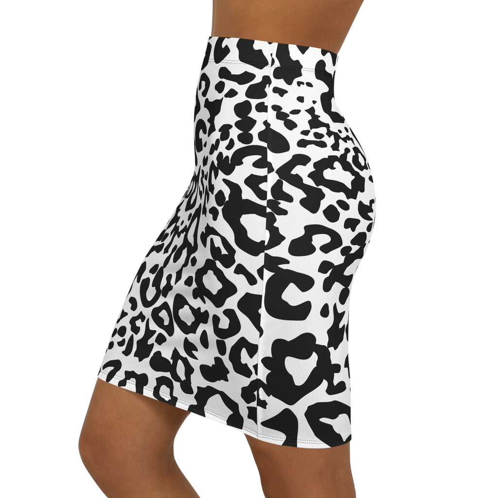 Women's Black & White Leopard Print Pencil Skirt — Mid-Waist Animal Print Fashion