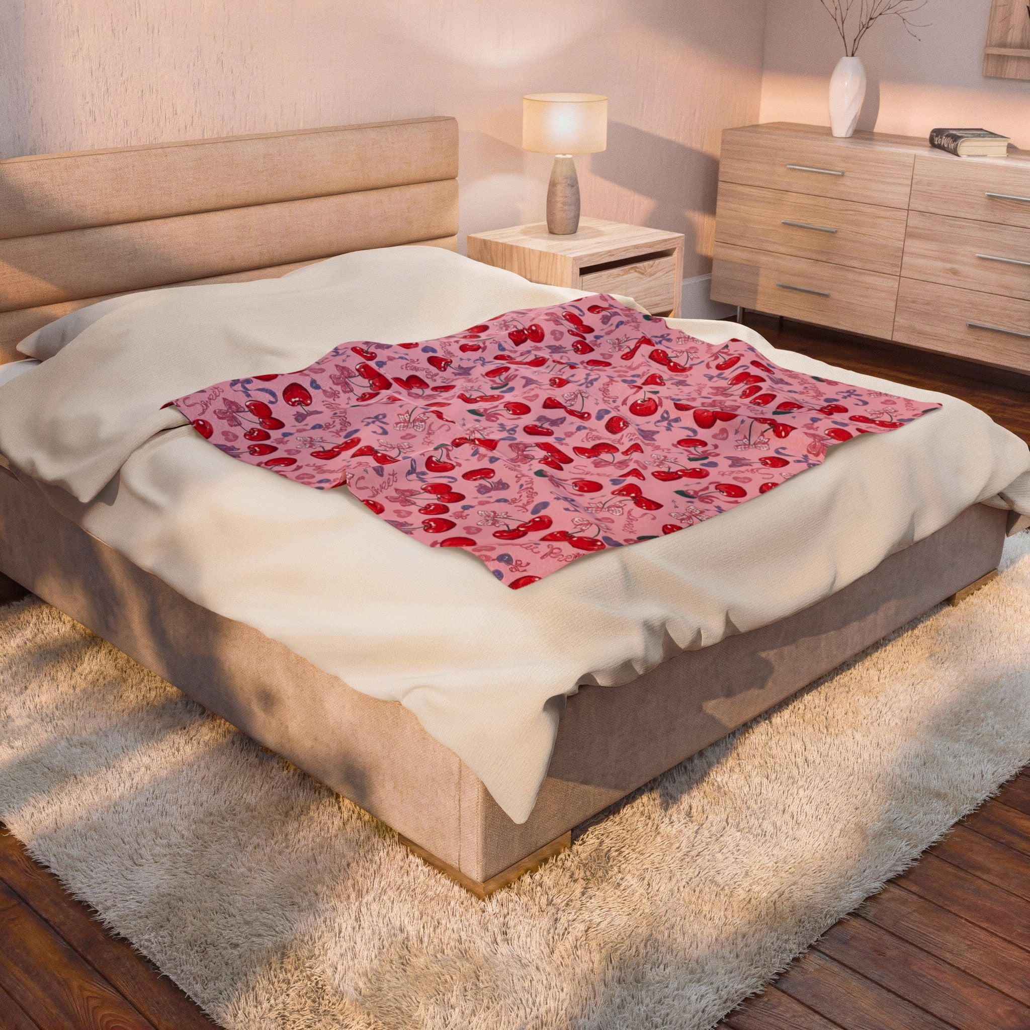 Cherry Pattern Velveteen Plush Blanket – Cute Pink Cherry Throw for Cozy Gifts & Valentine’s Day