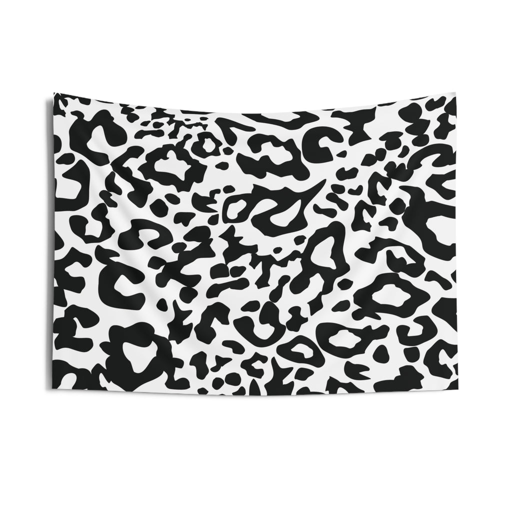 Leopard Print Indoor Wall Tapestry — Black & White Animal Pattern Décor